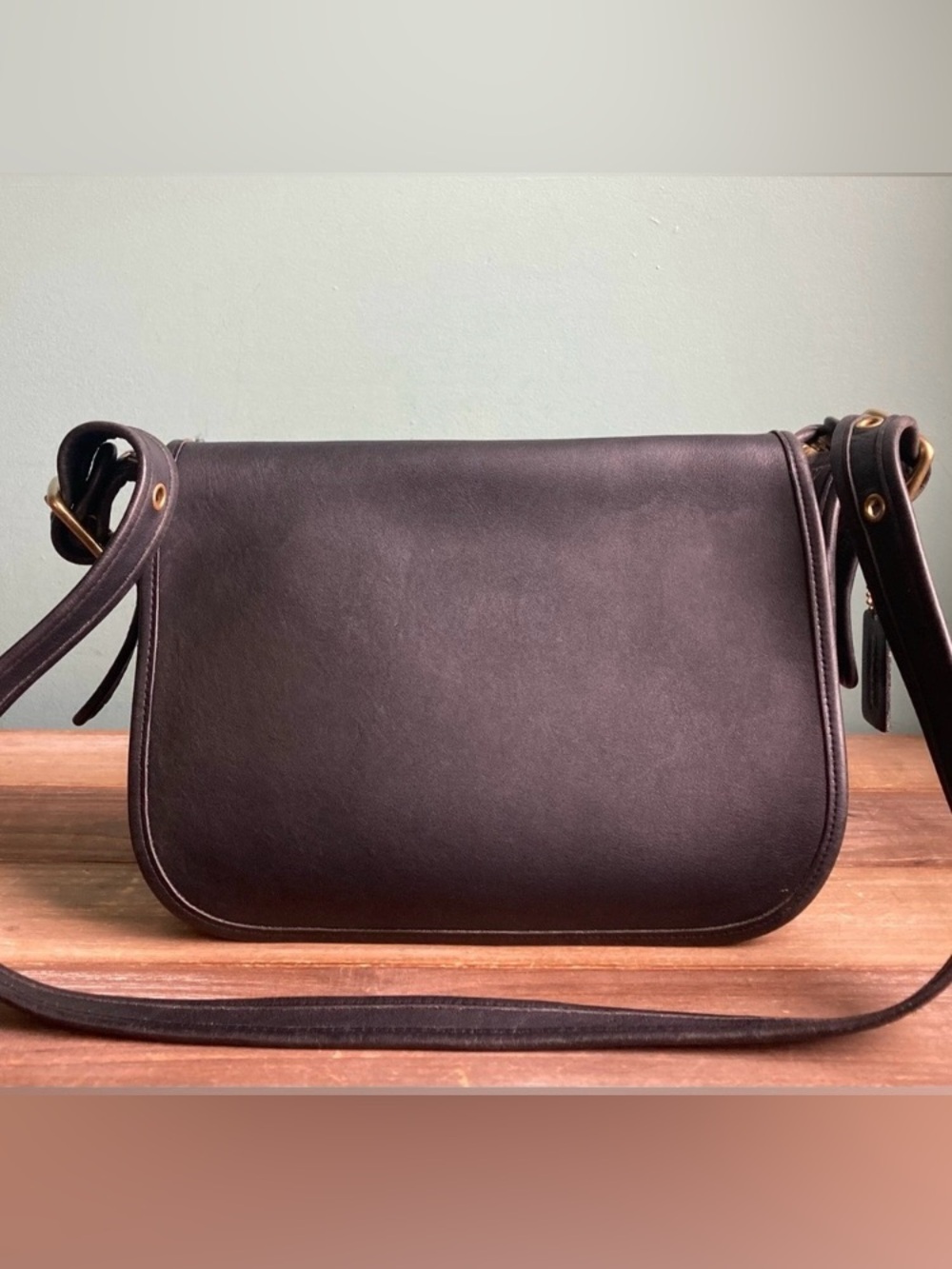 Vintage Coach 9951 Patricia Legacy Leather Crossbody Saddle Flap Bag